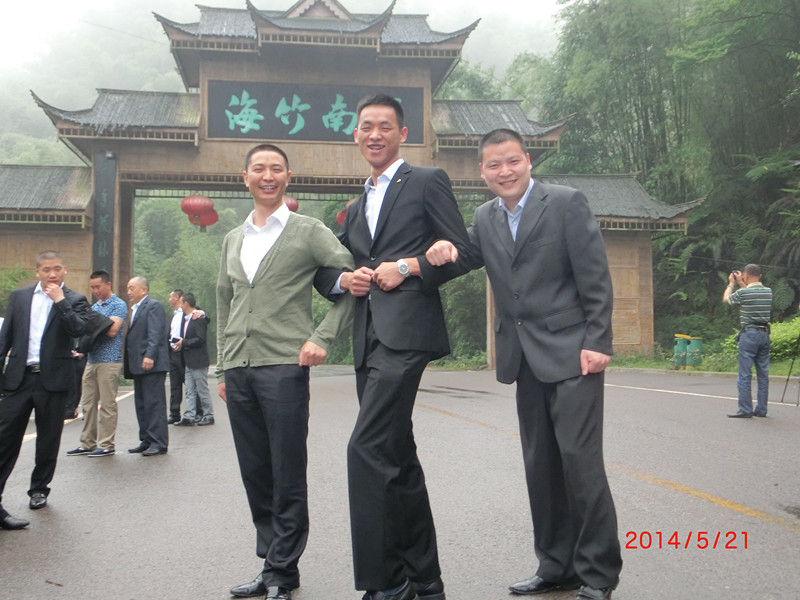 �c���´��ڴ��_��D