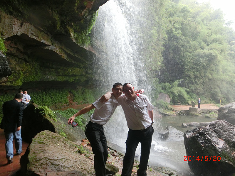 �c���´��ڴ��_��D