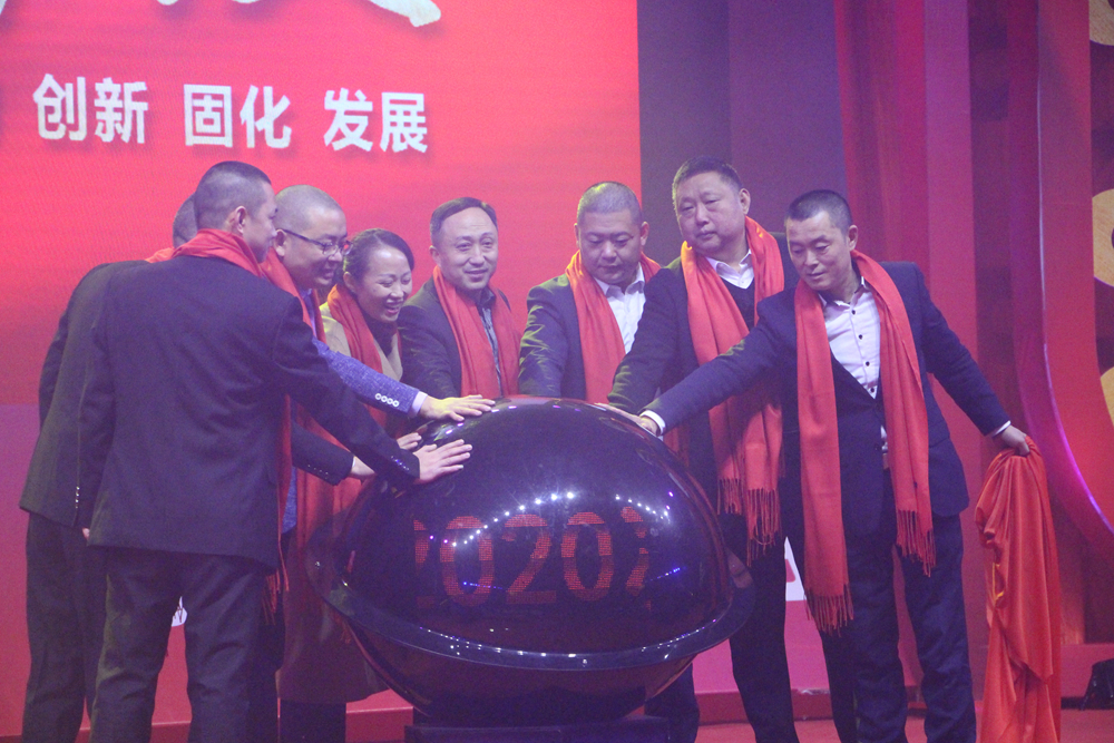 �c���´��ڴ��_��D