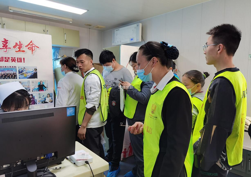 �c���´��ڴ��_��D